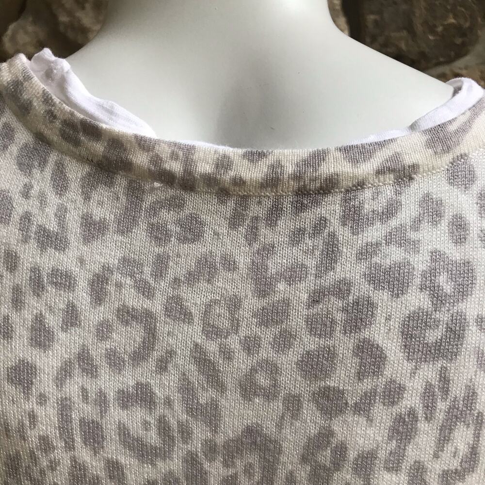 Olivaceous Layered Leopard Print Gray Long Sleeve… - image 4
